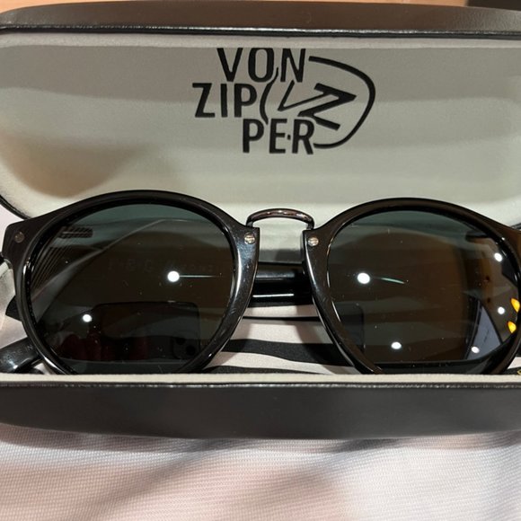 VonZipper Stax sunglasses (black frame/vintage gray lenses) - Picture 6 of 7